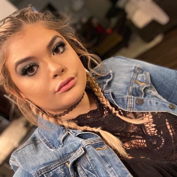 Meet your posher - Picture 3 of 13